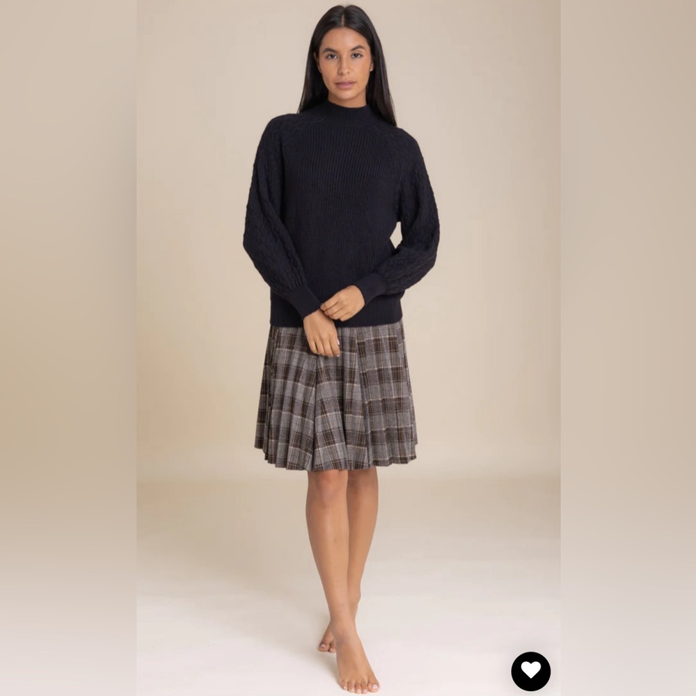 Dress Blank Black Diamond Knit Sweater